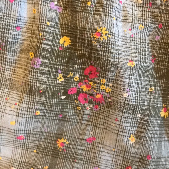 Adorable Plaid Roxy Romper - Picture 3 of 3